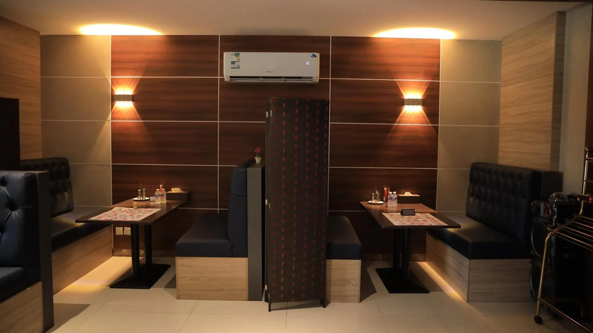 Red Fall Hotel Jeddah Saudi Arabia